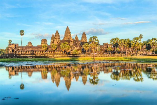 Cambodia tour with 5 best places to visit